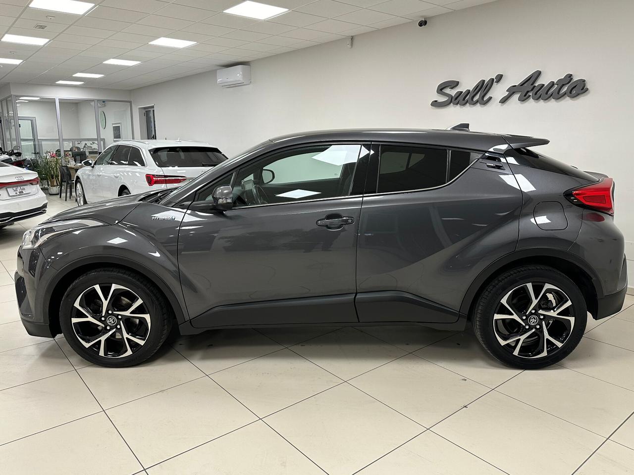 Toyota C-HR 1.8 Hybrid E-CVT Lounge - 2018