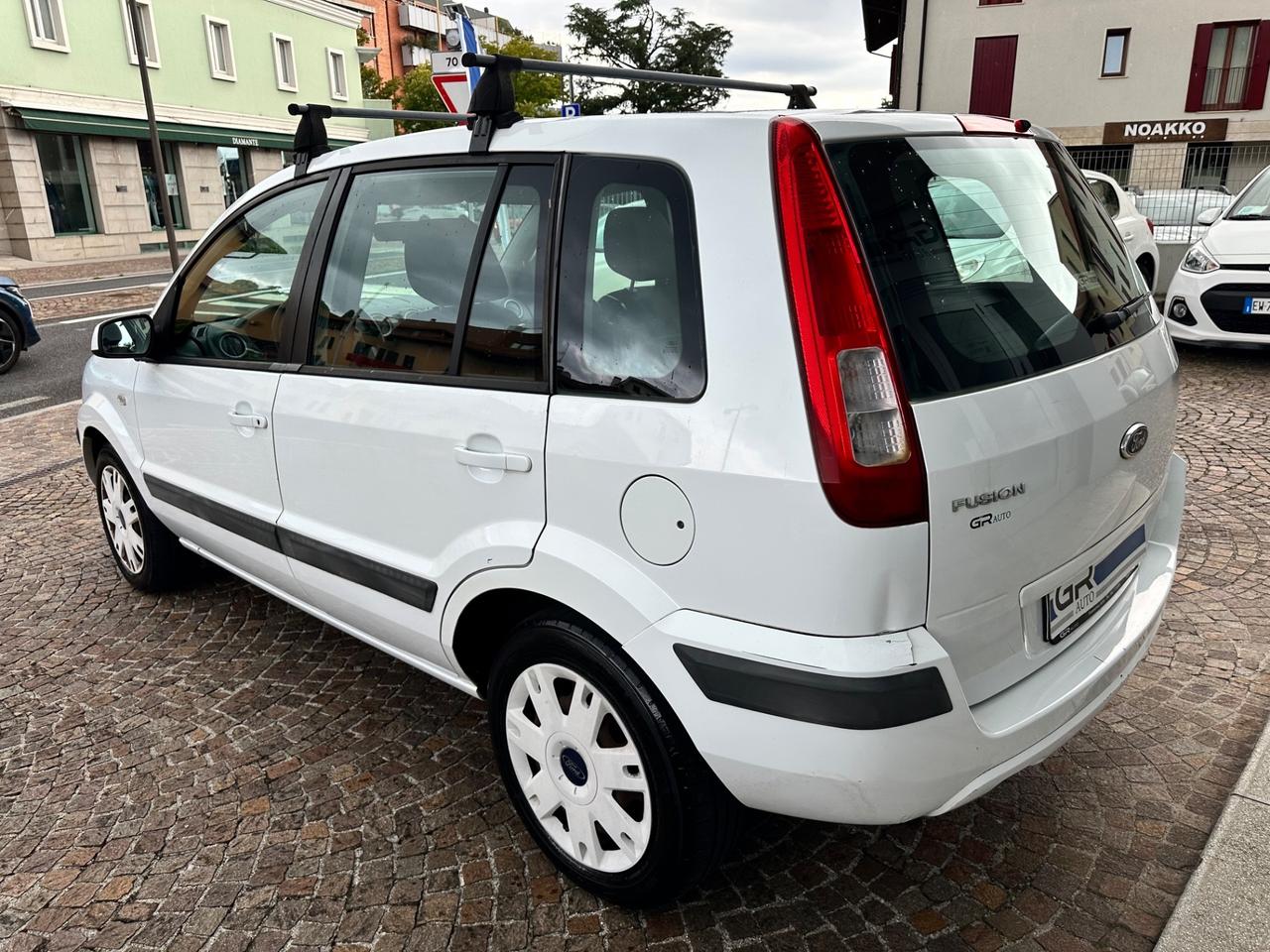 Ford Fusion 1.4Bz 80Cv 5p - Neopatentati