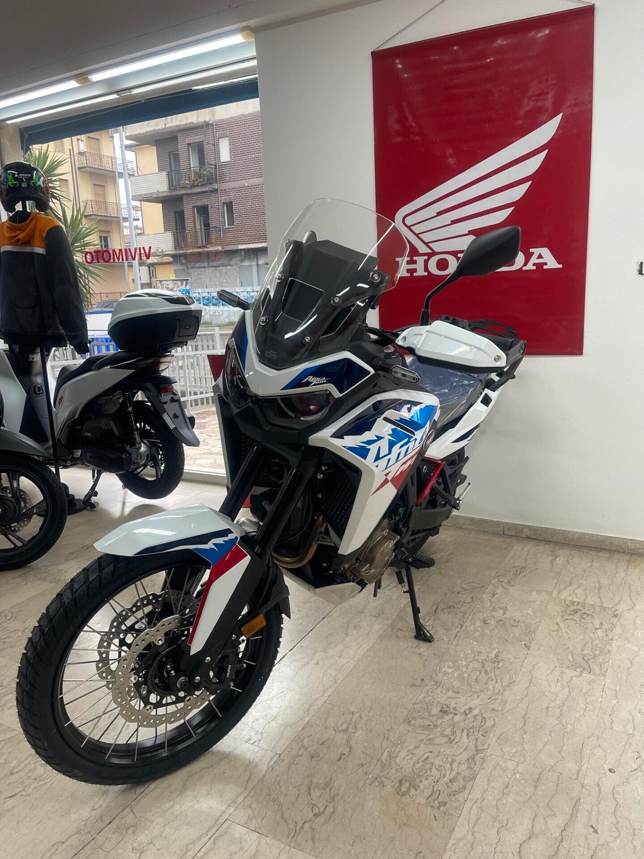 Honda Africa Twin ES 2025 - INTERESSI ZERO