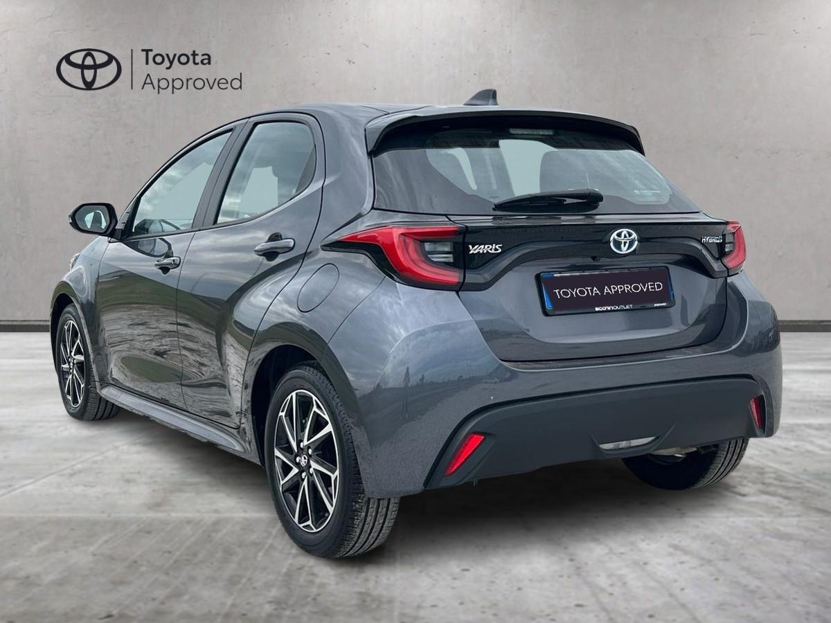 TOYOTA Yaris 4ª serie - Yaris 1.5 Hybrid 5 porte Trend