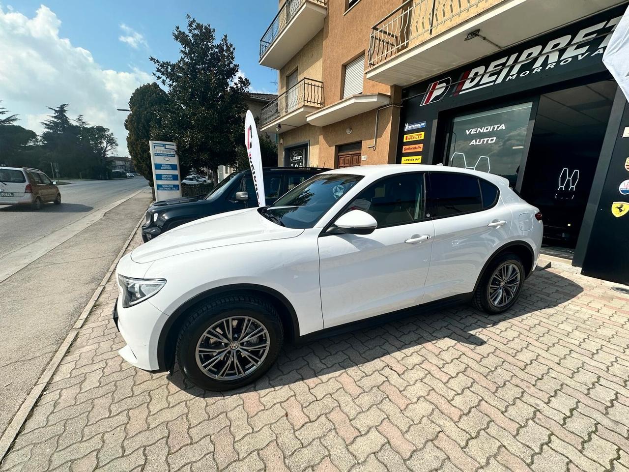 Alfa Romeo Stelvio 2.2 Turbodiesel 180 CV AT8 Q4 Business
