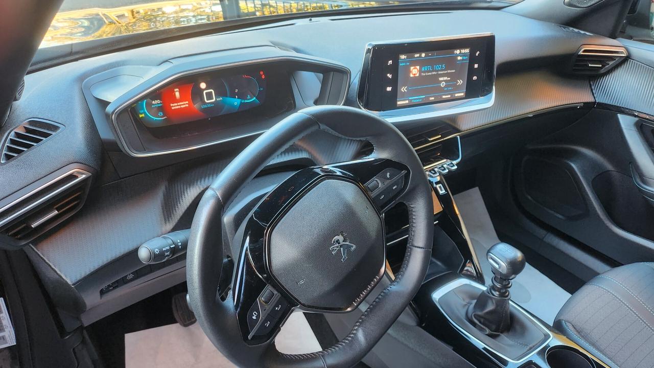 Peugeot 2008 PureTech 100 S&S Allure Pack