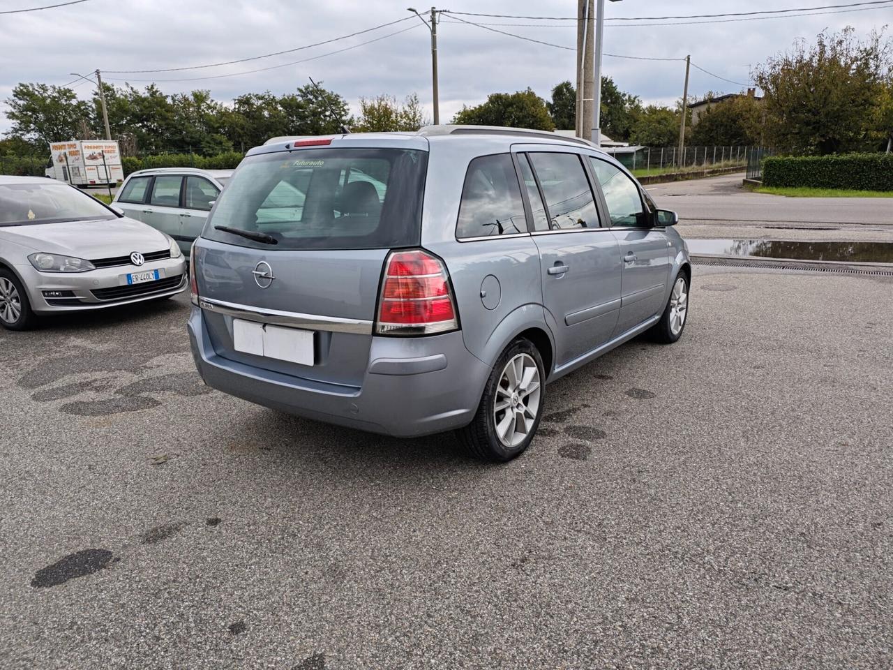 Opel Zafira 1.9 16V CDTI 150CV Cosmo