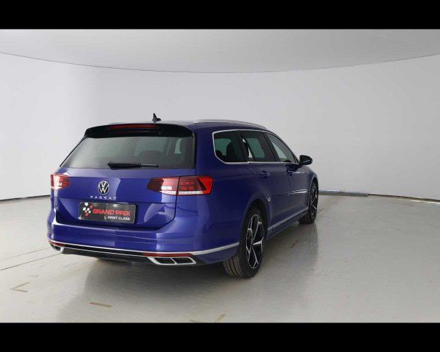 VOLKSWAGEN Passat Variant 2.0 TDI SCR EVO DSG Executive