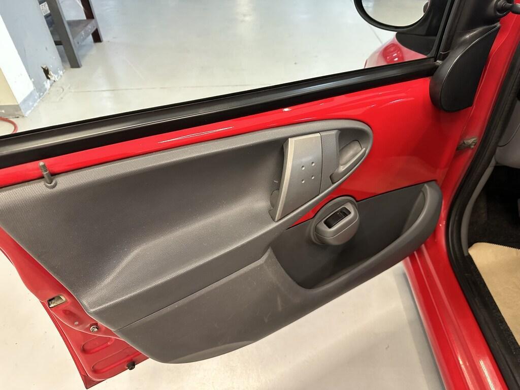 Toyota Aygo 5 Porte 1.0 VVT-i Sol