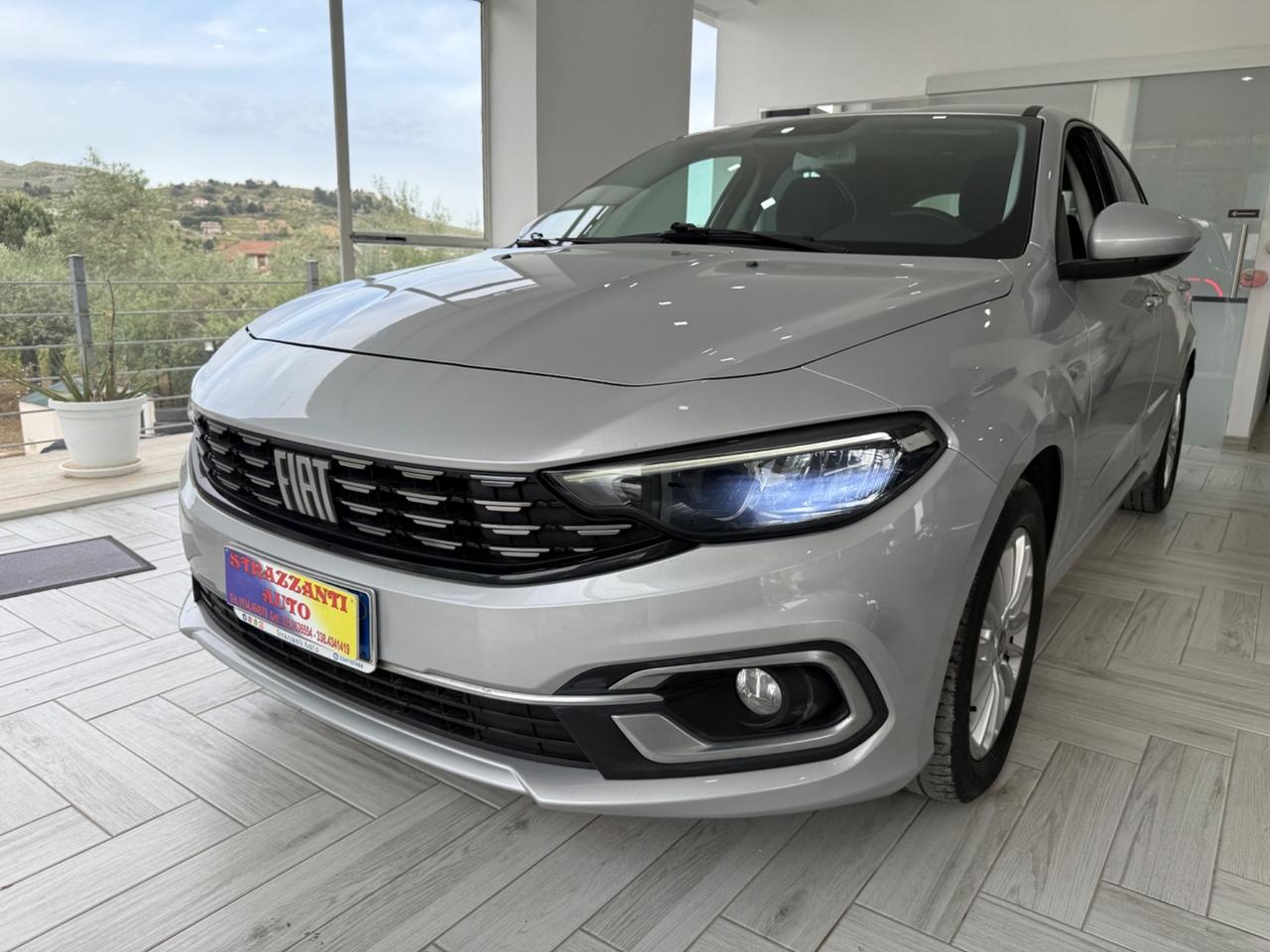 Fiat Tipo 1.6Mjt 5P 130CV LOUNGE+FULL LED/NAV2022