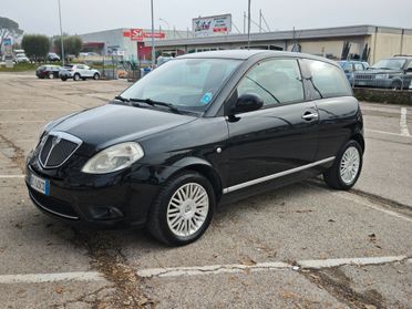 Lancia Ypsilon 1.3 MJT 75 CV OK NEOPATENTATI