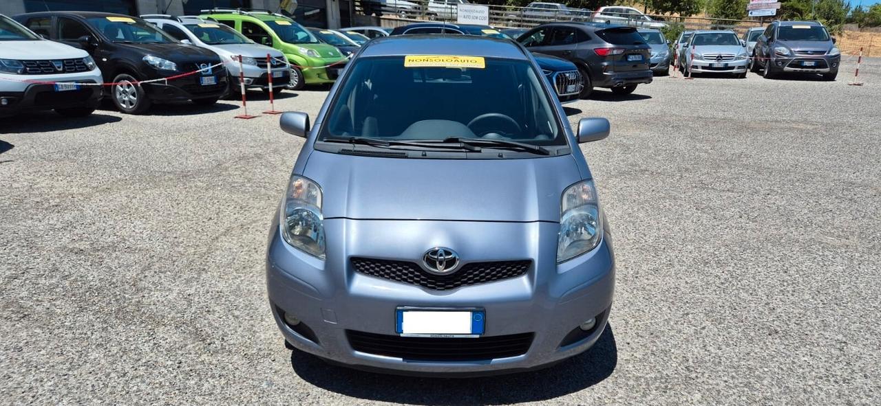 Toyota Yaris 1.0 5 porte Sol-2011-E5 -Ok neopatentati