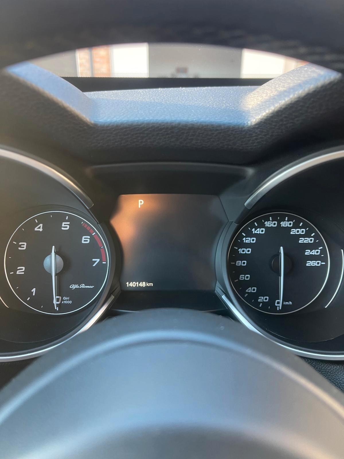 Alfa Romeo Stelvio 2.0 Turbo 200 CV AT8 Q4 Executive