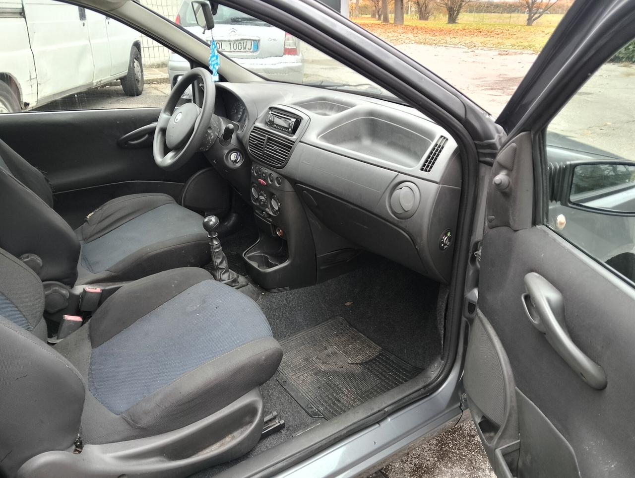 Fiat Punto 1.2 cc 3 porte Natural Power 140.000 km