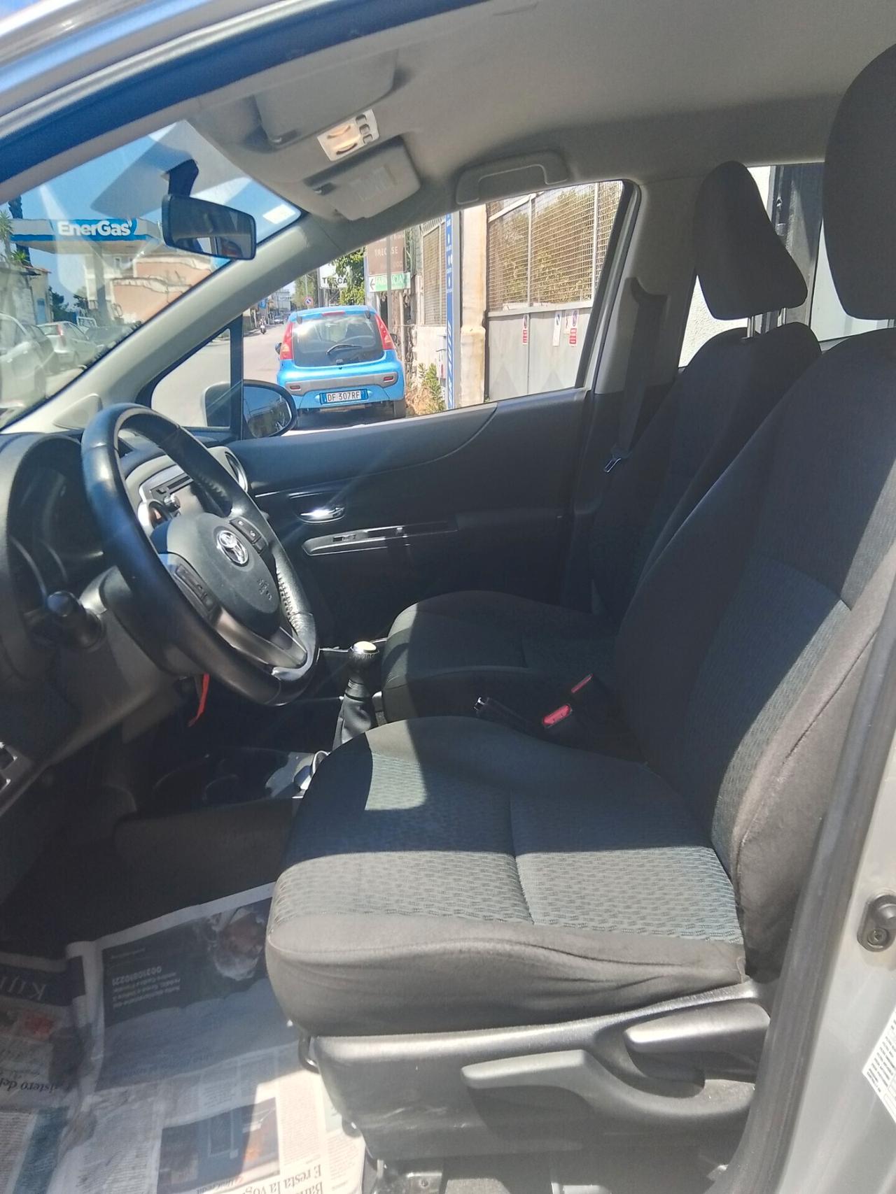 Toyota Yaris 1.0 5 porte Active