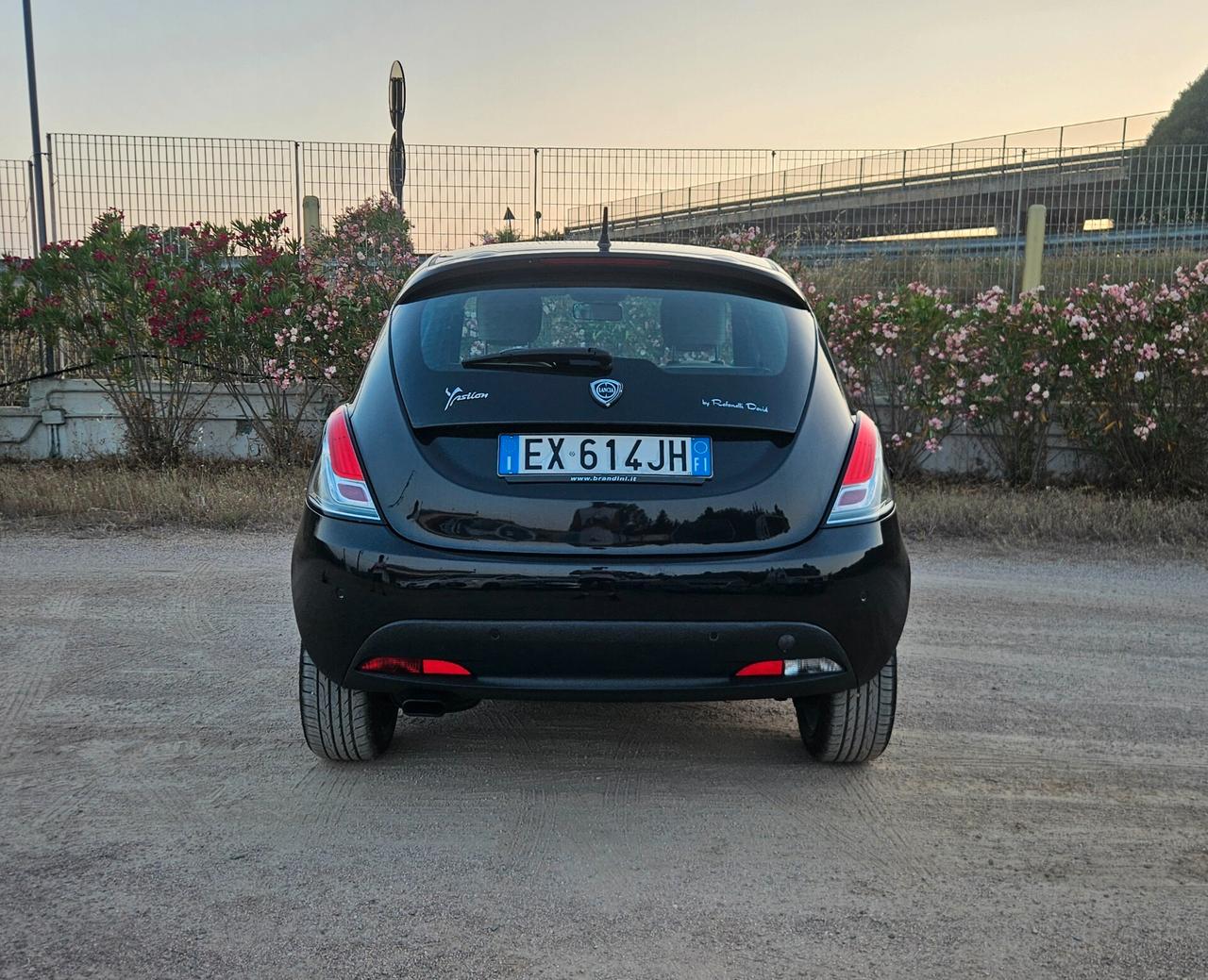 Lancia Ypsilon 1.3 MJT 16V 95 CV 5 porte S&S S Momodesign