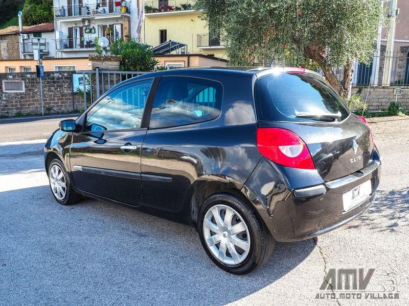 Renault Clio 1.2 16V TCE 100CV 3 p. Rip Curl