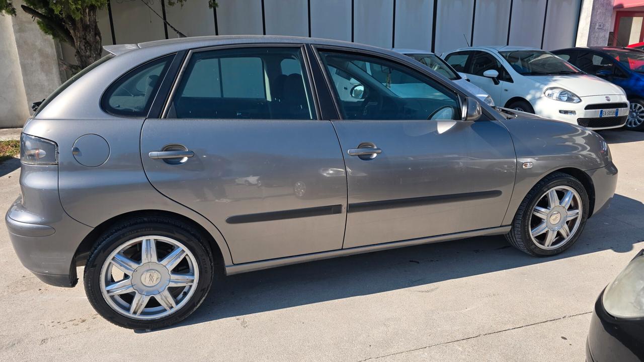 Seat Ibiza 1.4 TDI 69CV 5p. Free