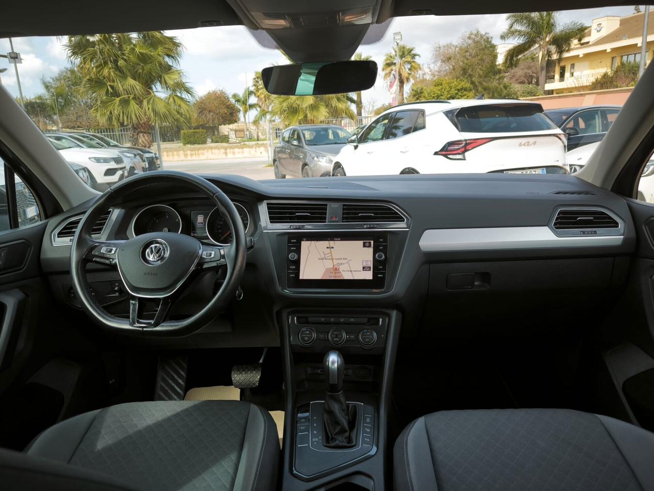 Volkswagen Tiguan 2.0 TDI SCR DSG Business BlueMotion Technology