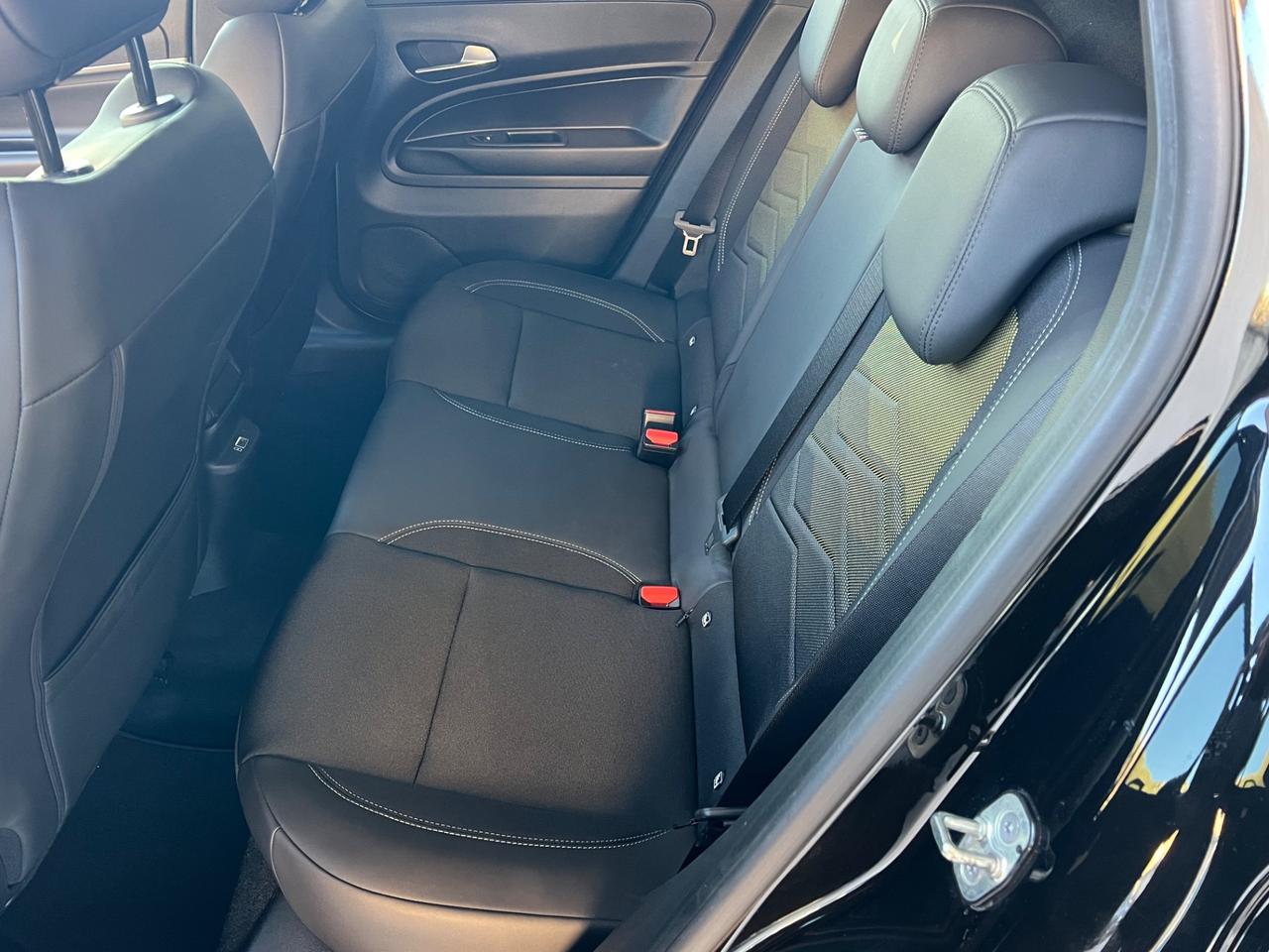 Jeep Avenger 1.2 Turbo 100 CV Summit