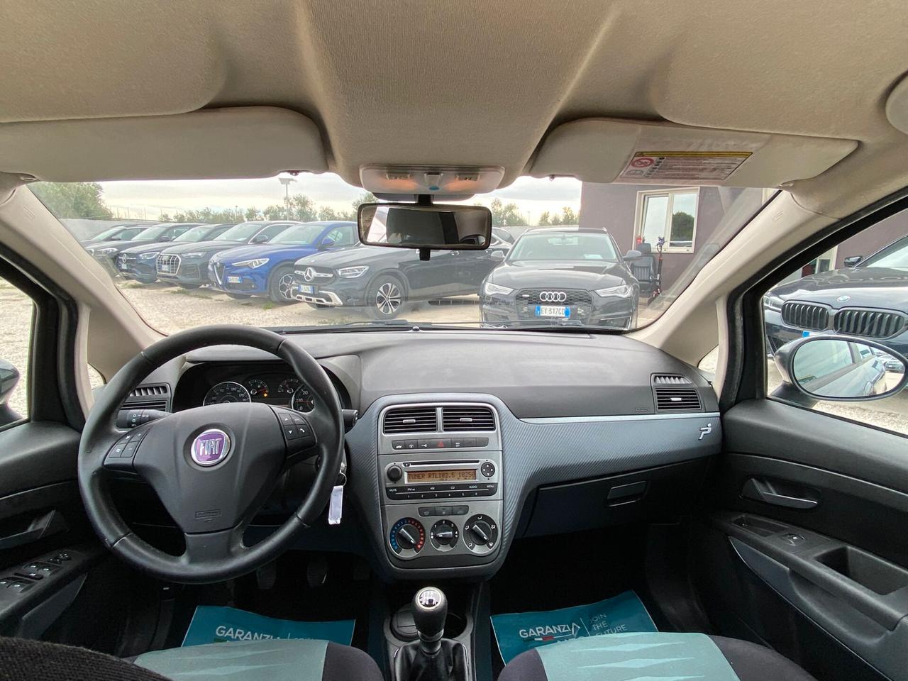 FIAT GRANDE PUNTO 1.2 BENZINA DYNAMIC 5P UNICO PROPIETARIO NEOPATENTATI