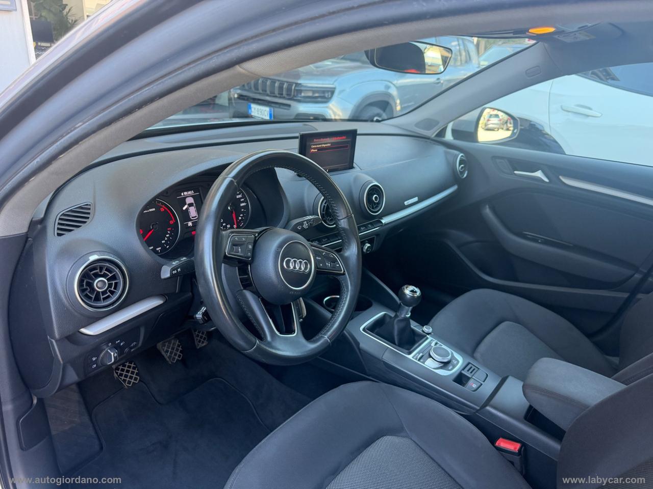 AUDI A3 SPB 1.6 TDI 116CV Design