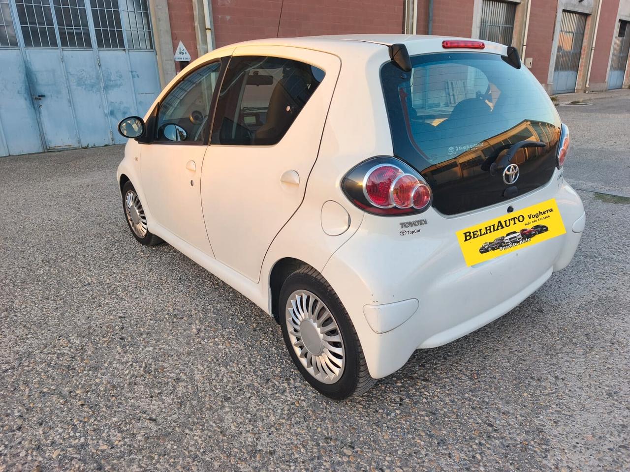 Toyota Aygo 2012----1.0 Benzina Neopatentati
