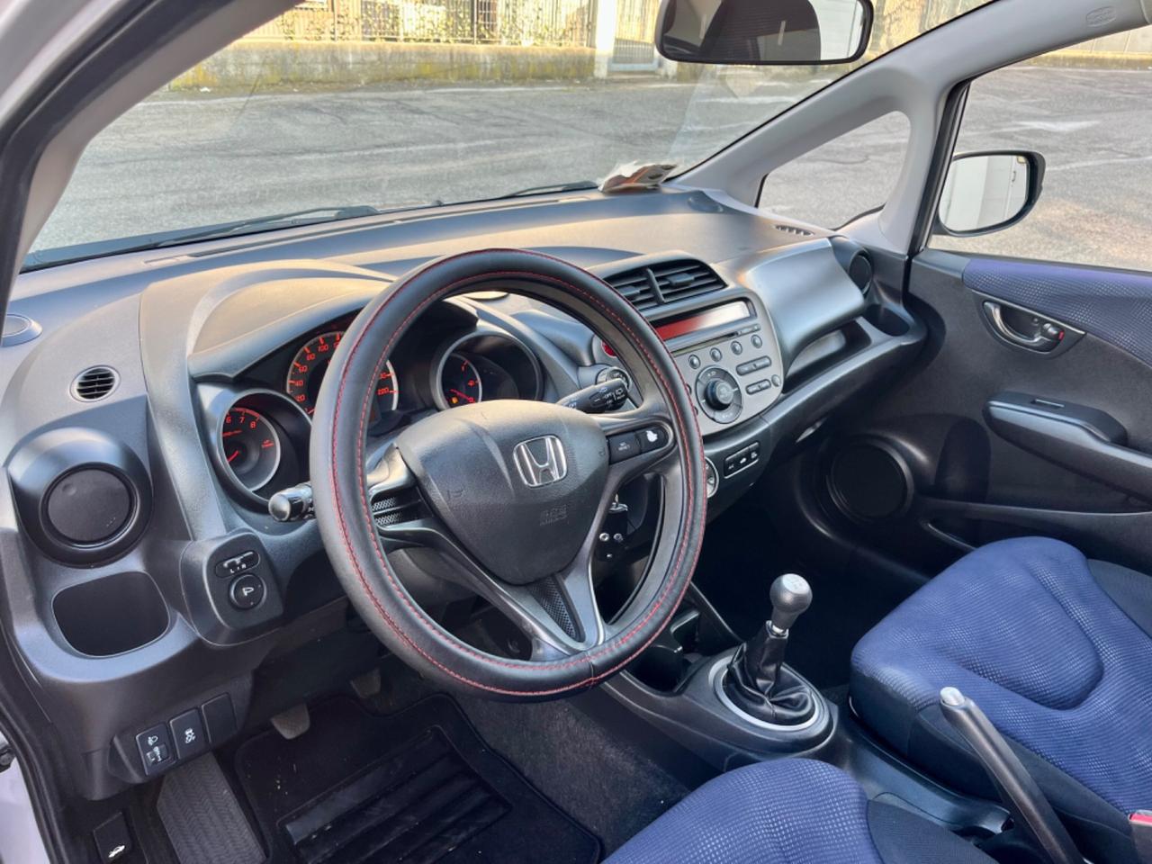 Honda Jazz 1.2benz 2013 95.000km per neopatentati