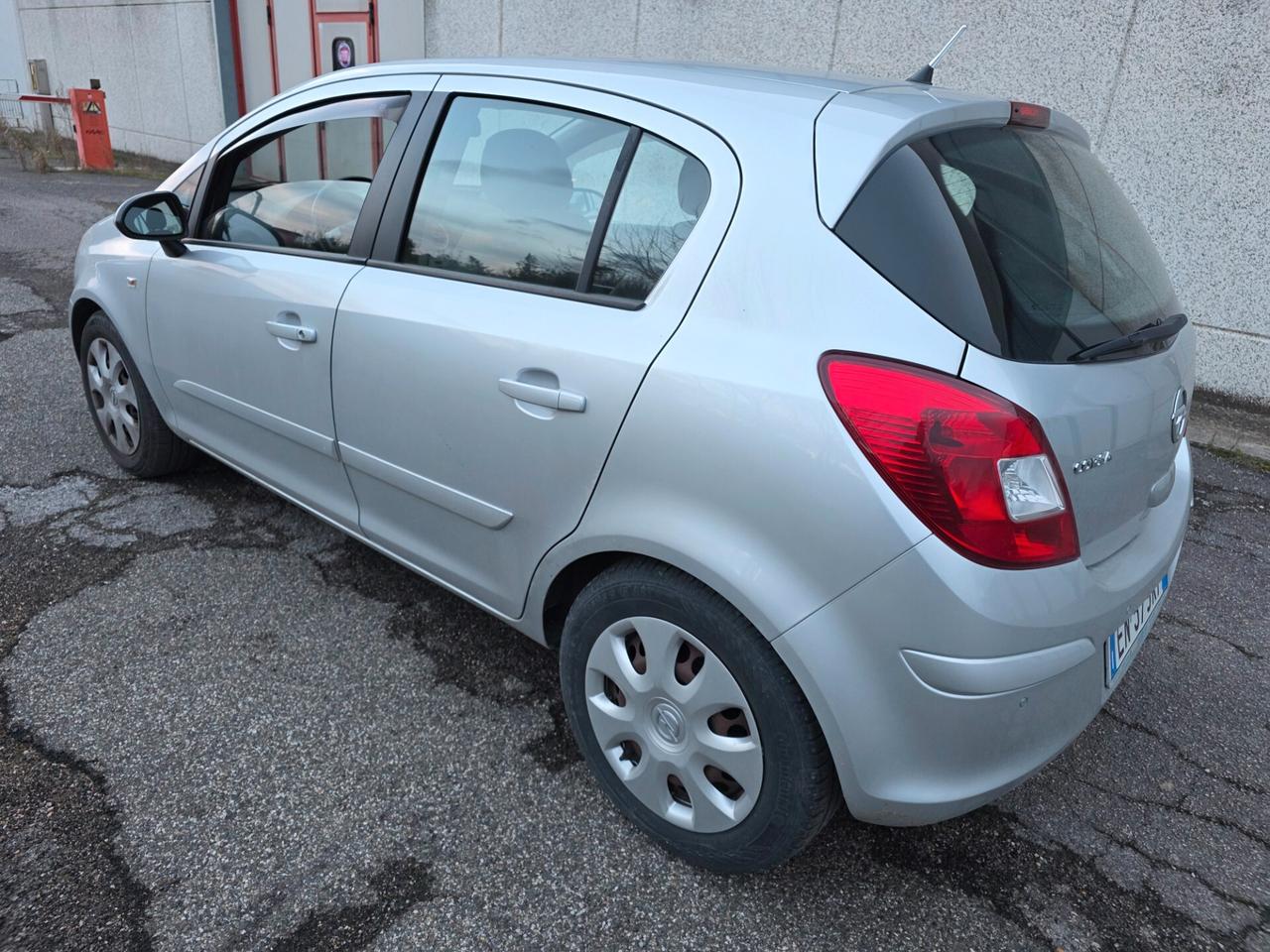 Opel Corsa 1.2 5 porte Edition