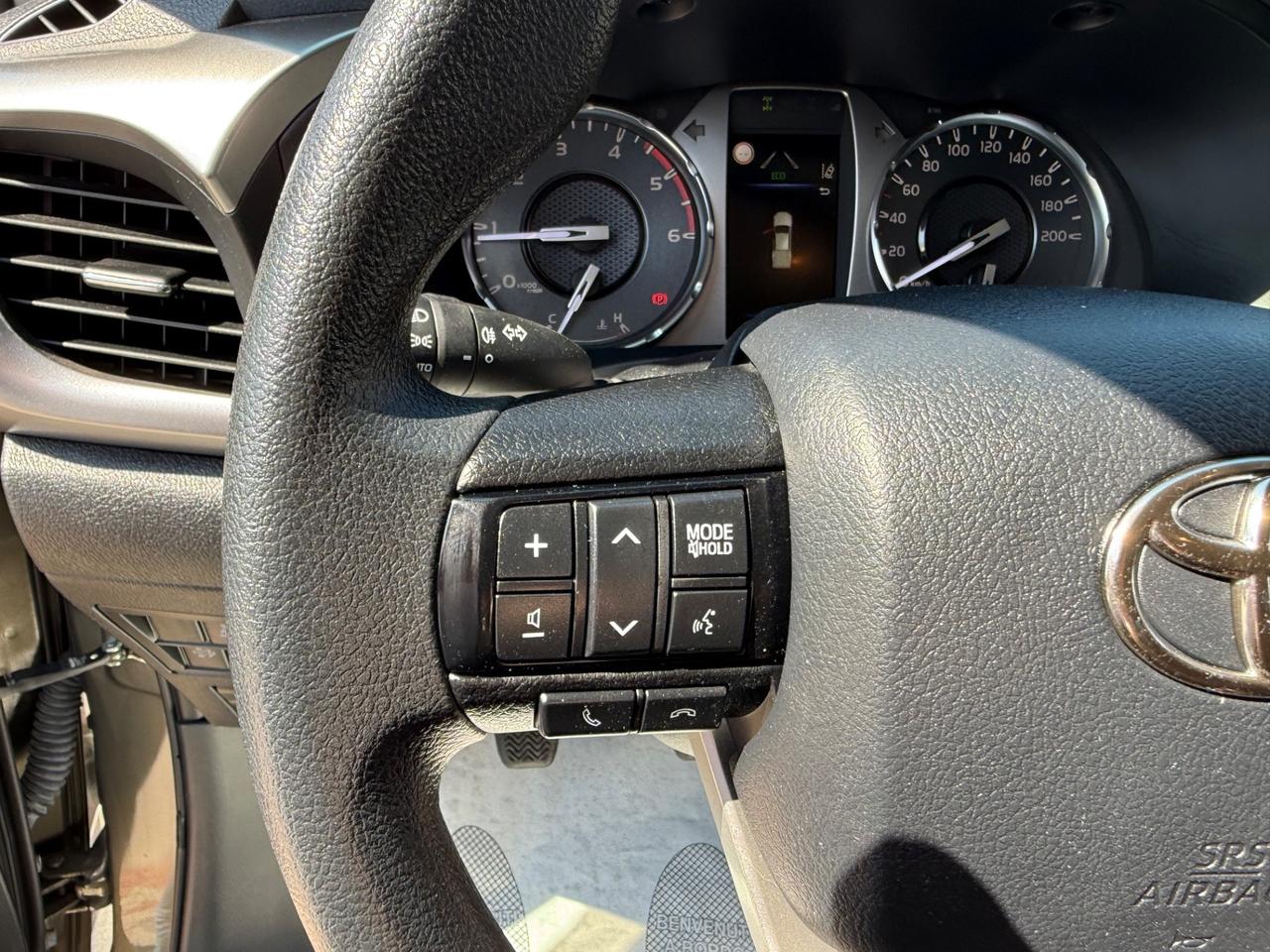 Toyota Hilux 2.8 D-4D 4WD 4 porte Double Cab Comfort