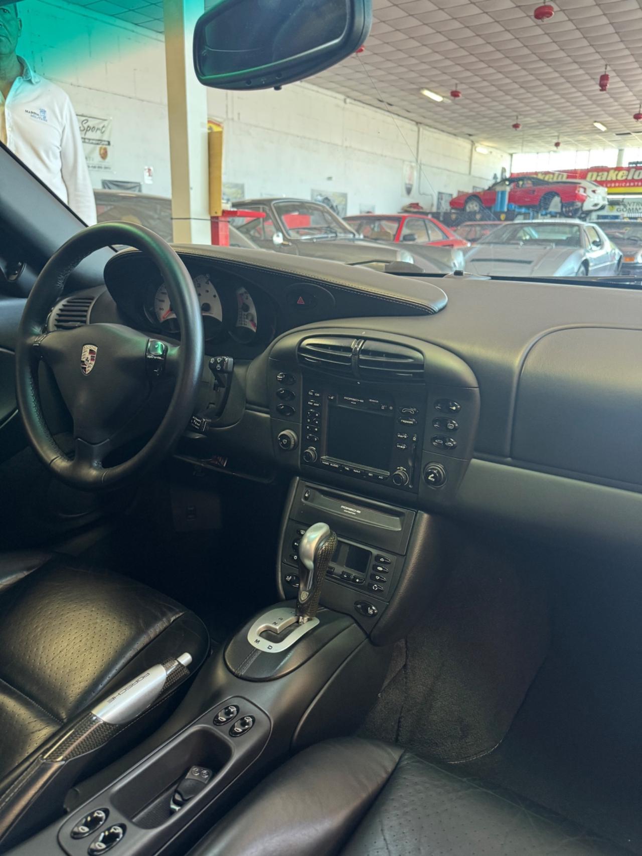 Porsche 996 Carrera 4 Cabrio