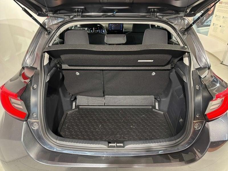Toyota Yaris Hybrid Trend MY22