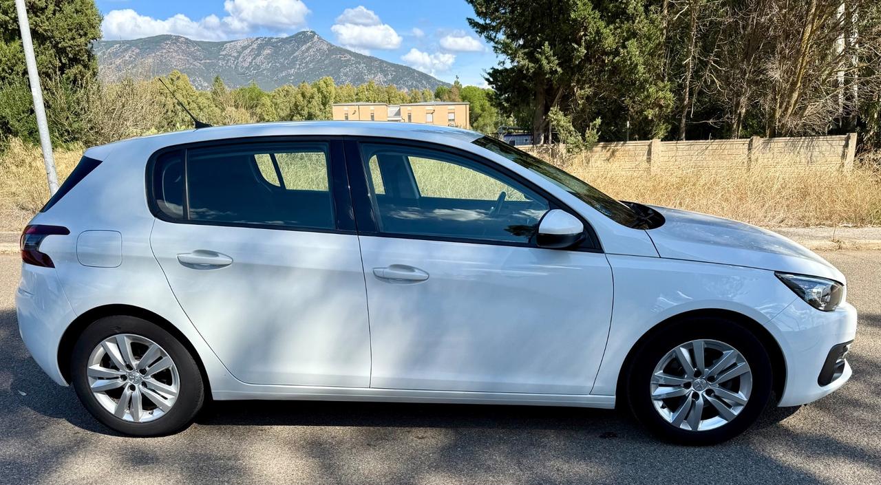 Peugeot 308 BlueHDi 130 S&S Business