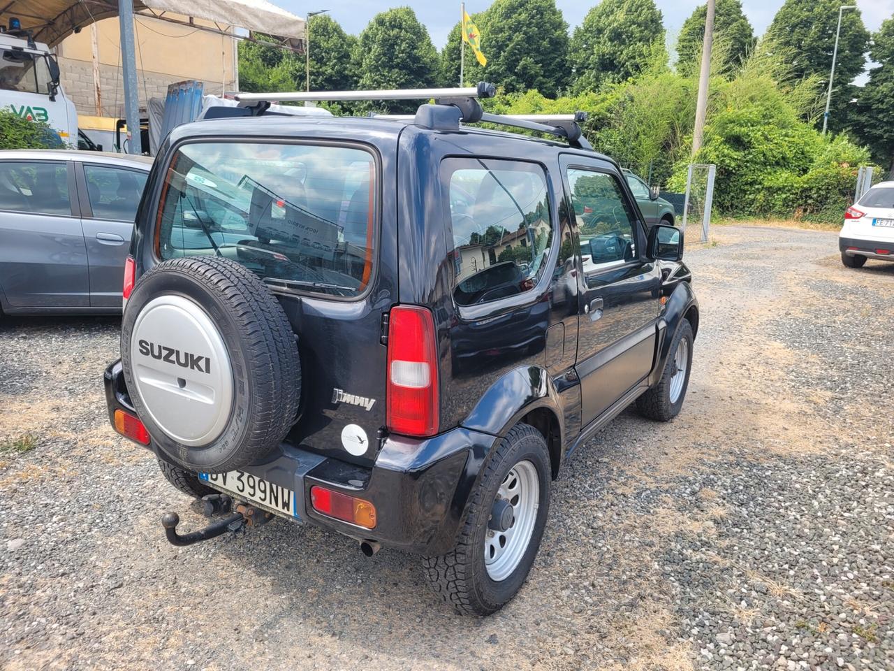 Suzuki Jimny 1.5 DDiS - CON GANCIO CARRELLO APPENDICE