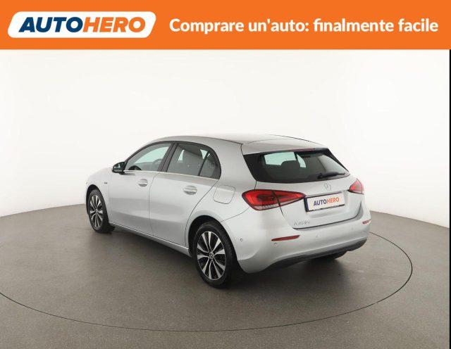 MERCEDES-BENZ A 250 e Automatic EQ-Power Business