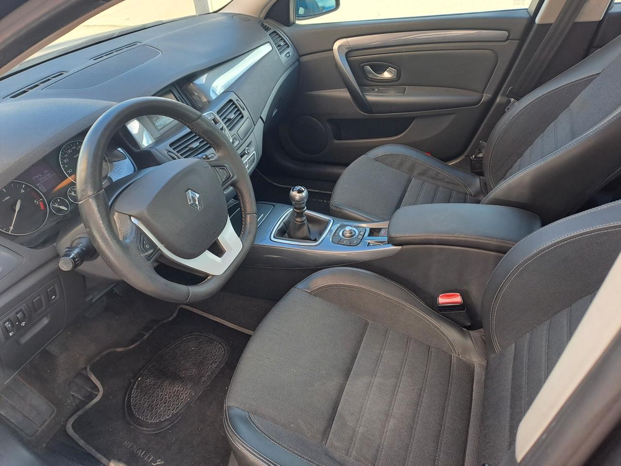 Renault Laguna 2.0 dCi 150CV Nav