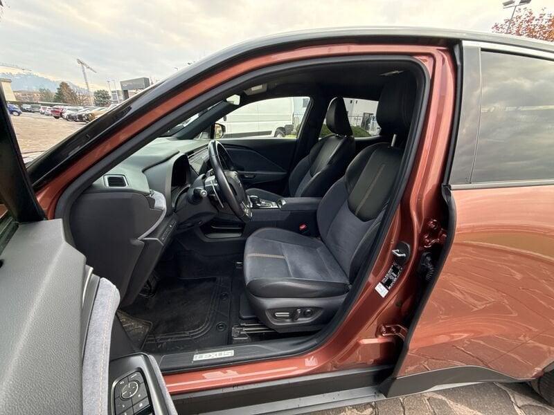 Lexus LBX LBX Hybrid 4WD Cool