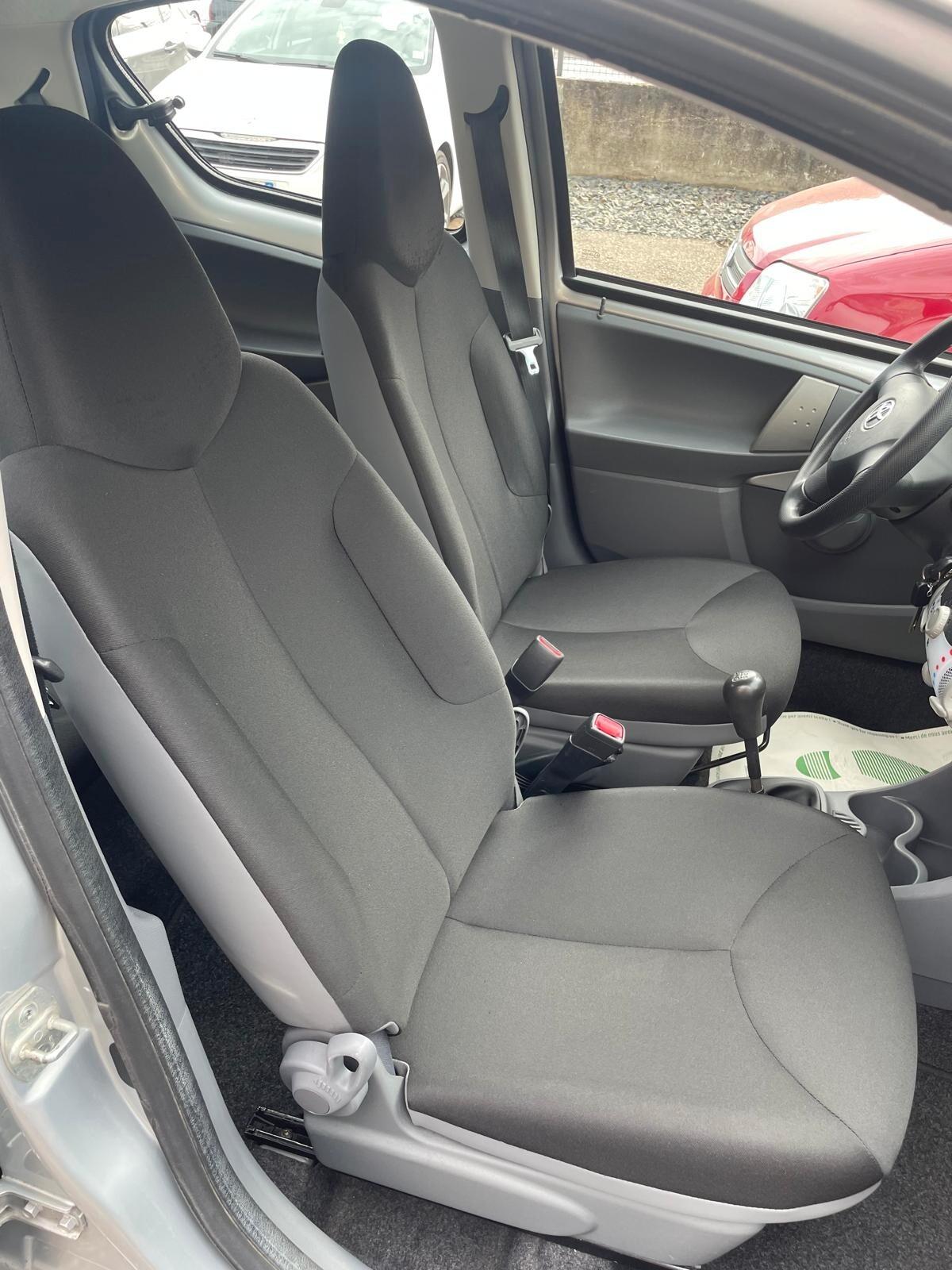 Toyota Aygo 1.0 Benzina – Neopatentati – Solo 85.745 km!