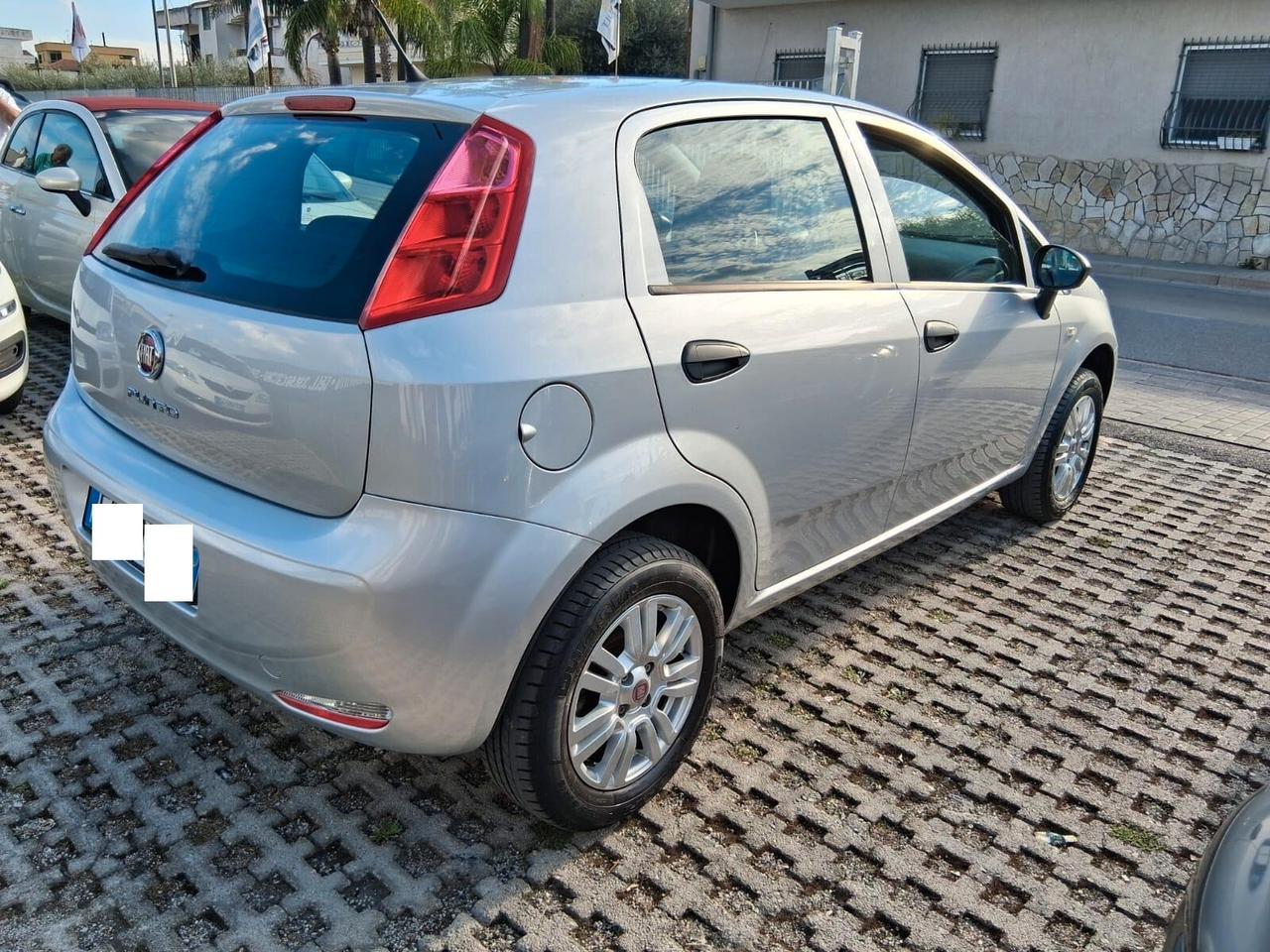 Fiat Punto 1.4 8V 5 porte Natural Power Street-2018