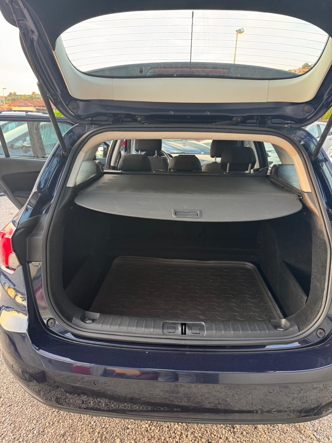 Fiat Tipo 1.6 Mjt S&S SW Lounge