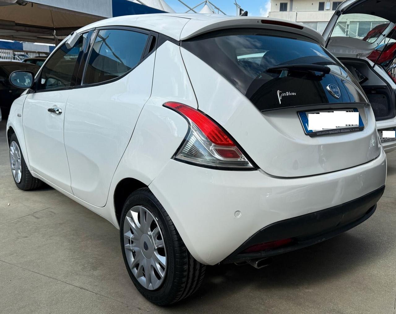 LANCIA NEW YPSILON 1,2 BENZ IMP.GPL