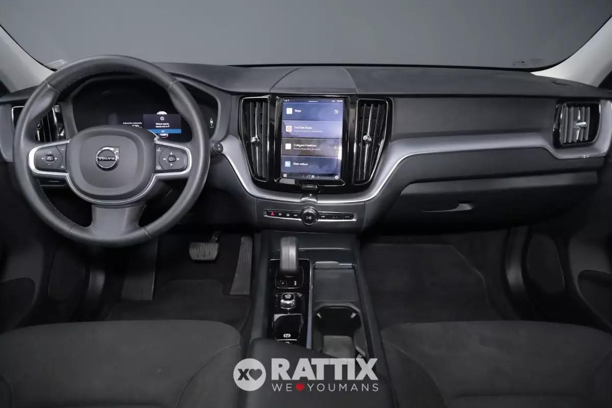 Volvo XC60 2.0 B4 Momentum Pro Auto