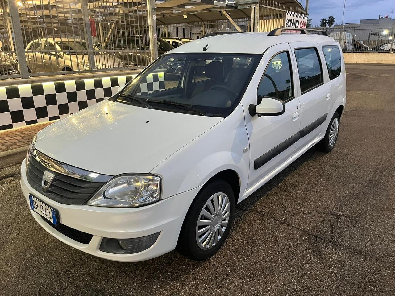 Dacia Logan MCV 1.5 dCi 90CV Lauréate 2011