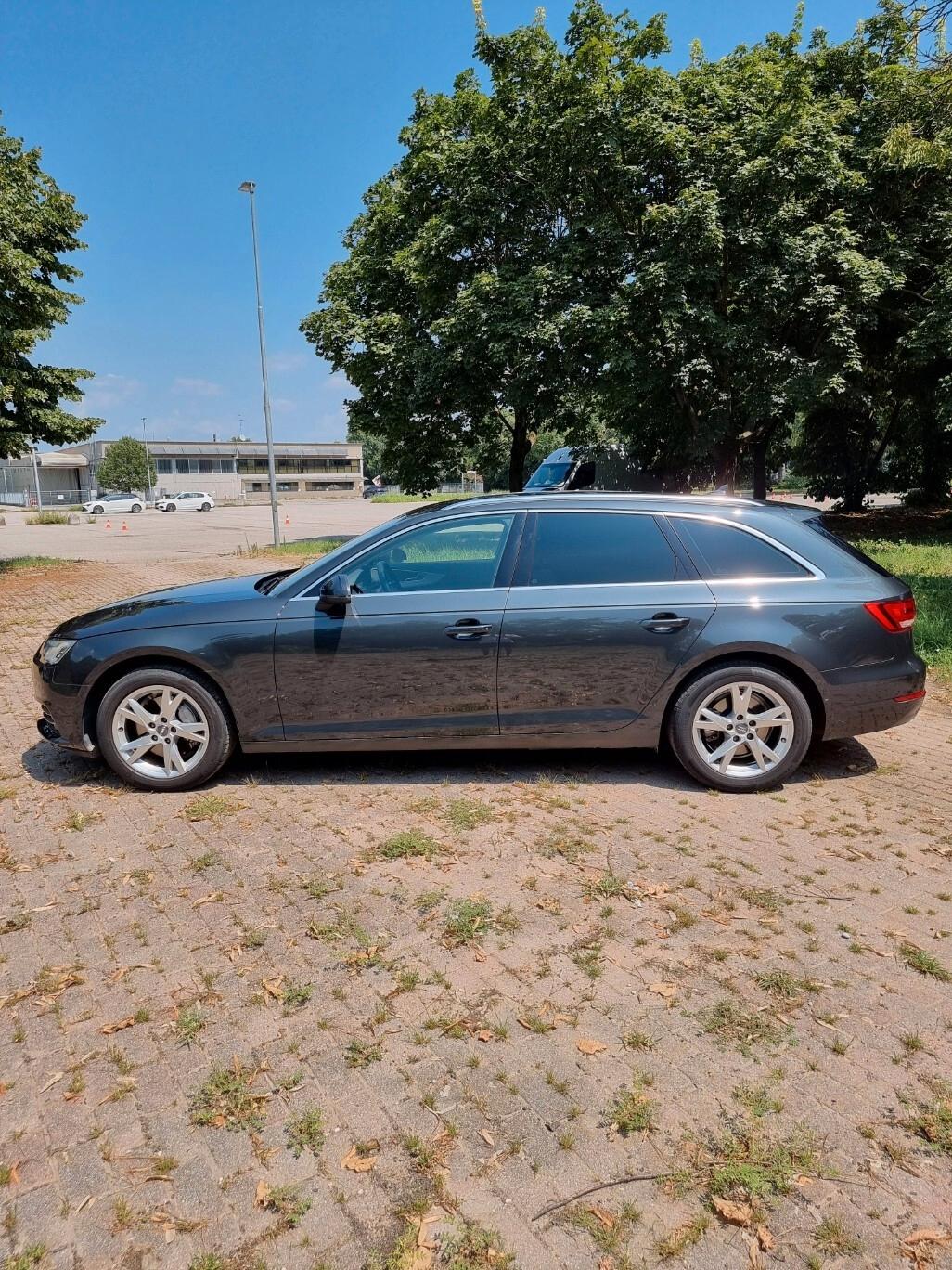 Audi A4 Avant 2.0 TDI 190 CV ultra Business Sport S Tronic