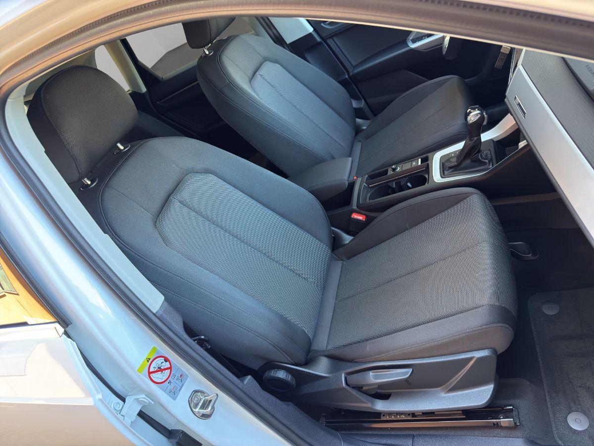 AUDI - Q3 - 35 2.0 TDI 150cv S tronic S line edition