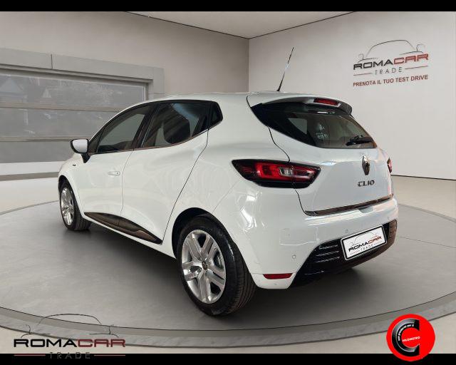 RENAULT Clio TCe 12V 75 CV 5 porte Moschino Life