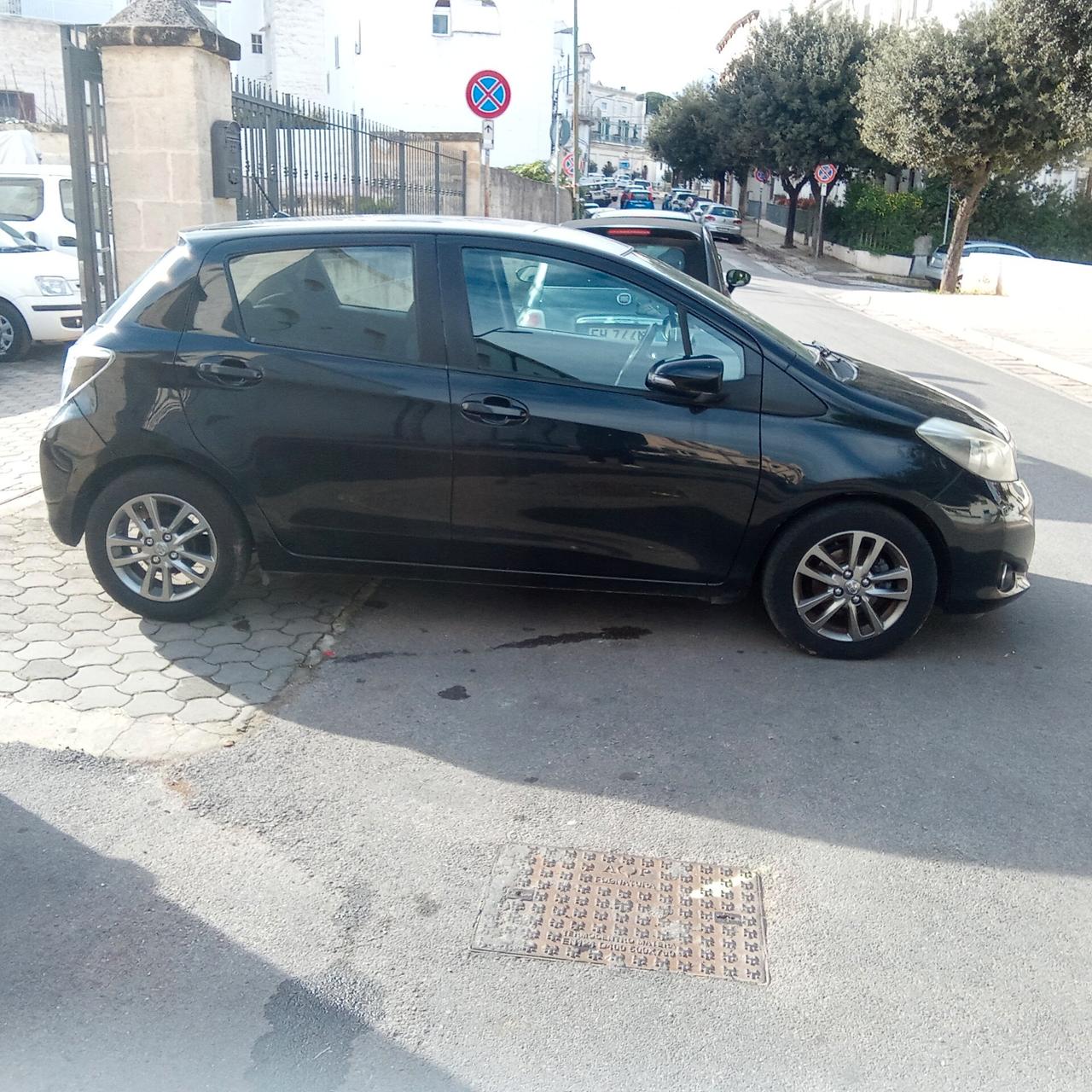 Toyota Yaris 1.3 5 porte Lounge