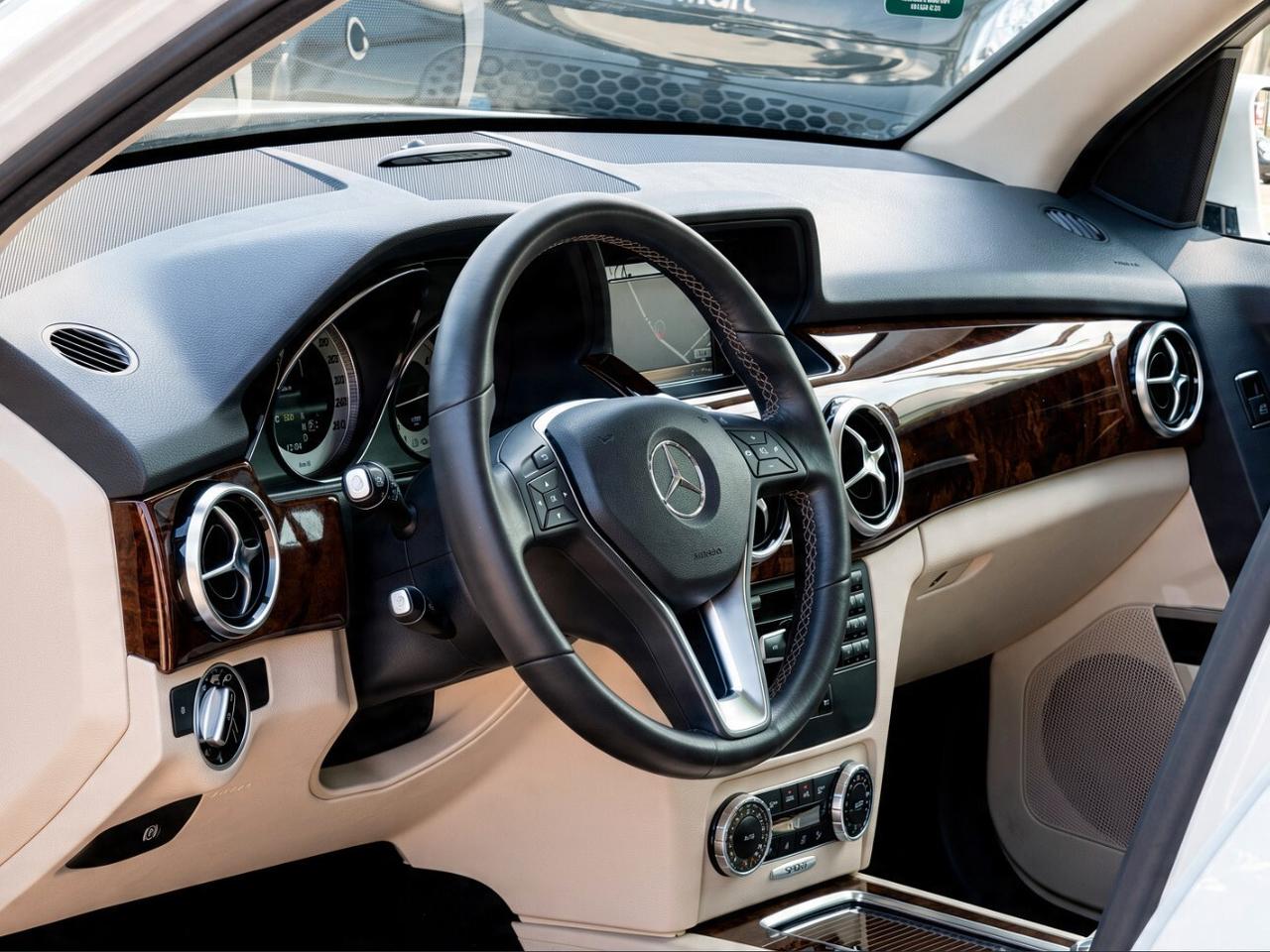 Mercedes-Benz GLK 200 CDI 2WD BlueEFFICIENCY Sport
