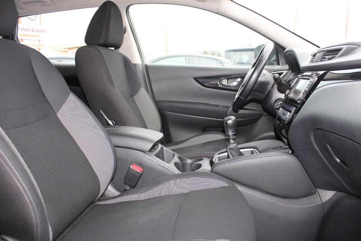 Nissan Qashqai 1.3 dig-t Business 140cv Con TELECAMERA