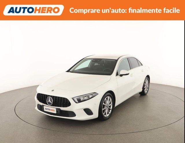 MERCEDES-BENZ A 200 d Automatic Premium