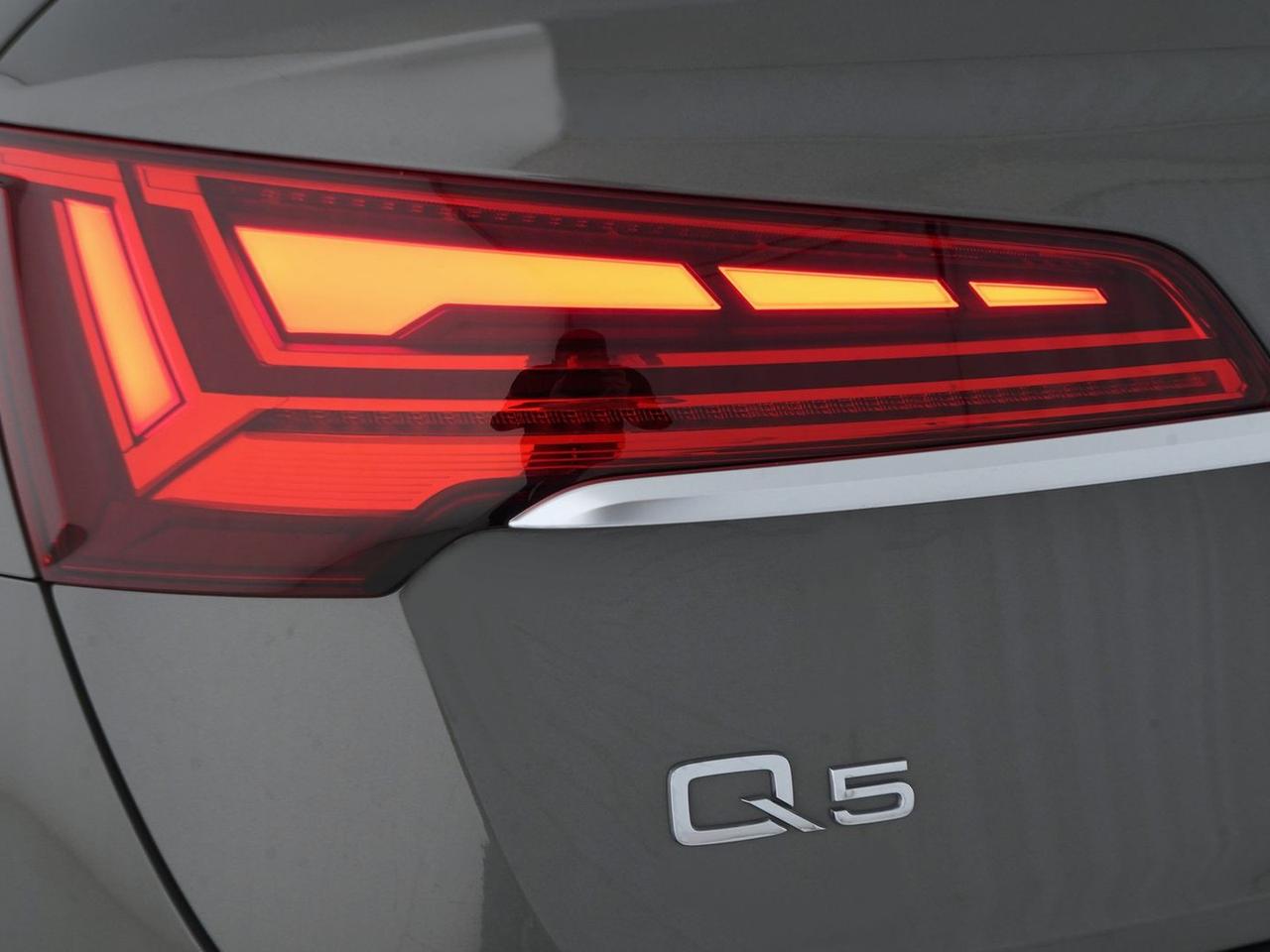 Audi Q5 sportback 40 2.0 tdi mhev 12v s line quattro s tronic