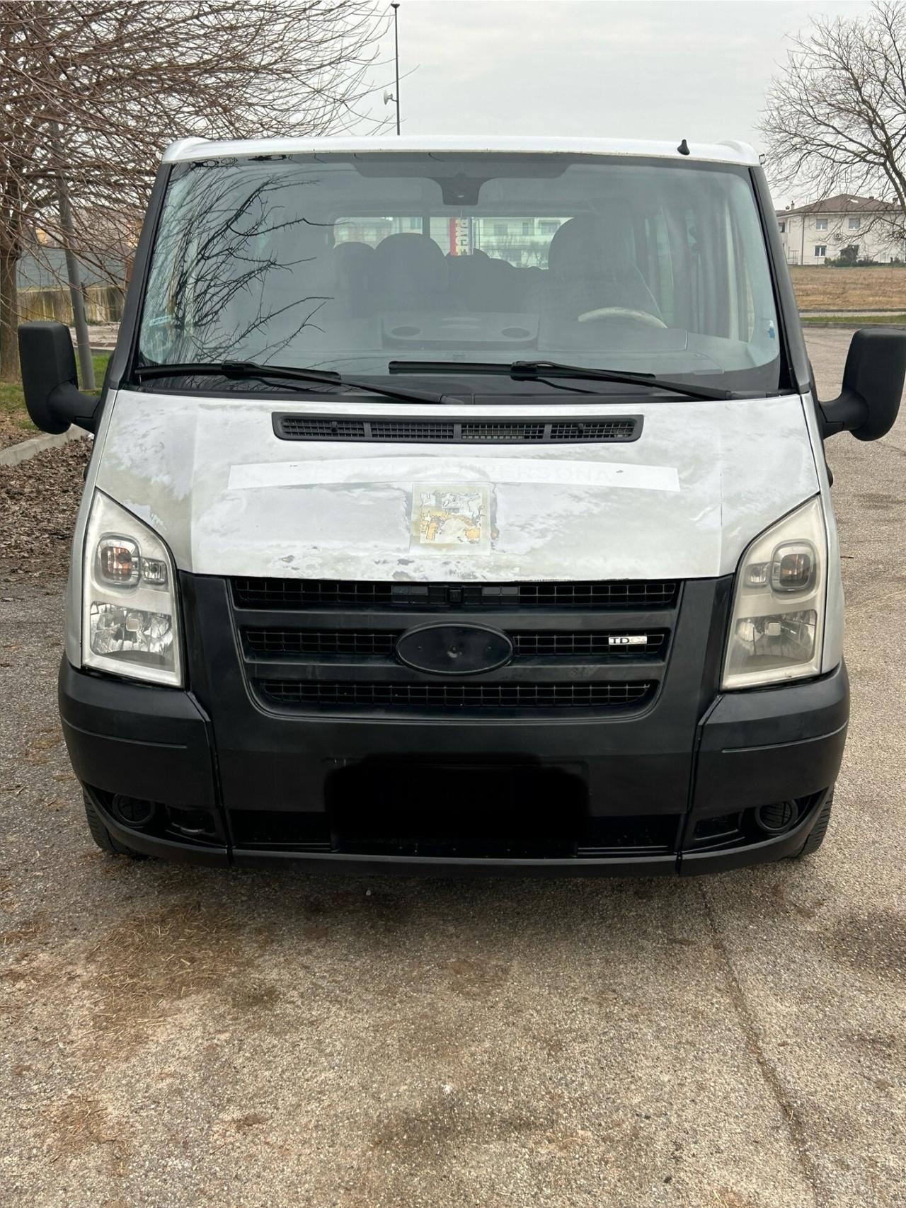 Ford Transit pulmino 9 posti con pedana