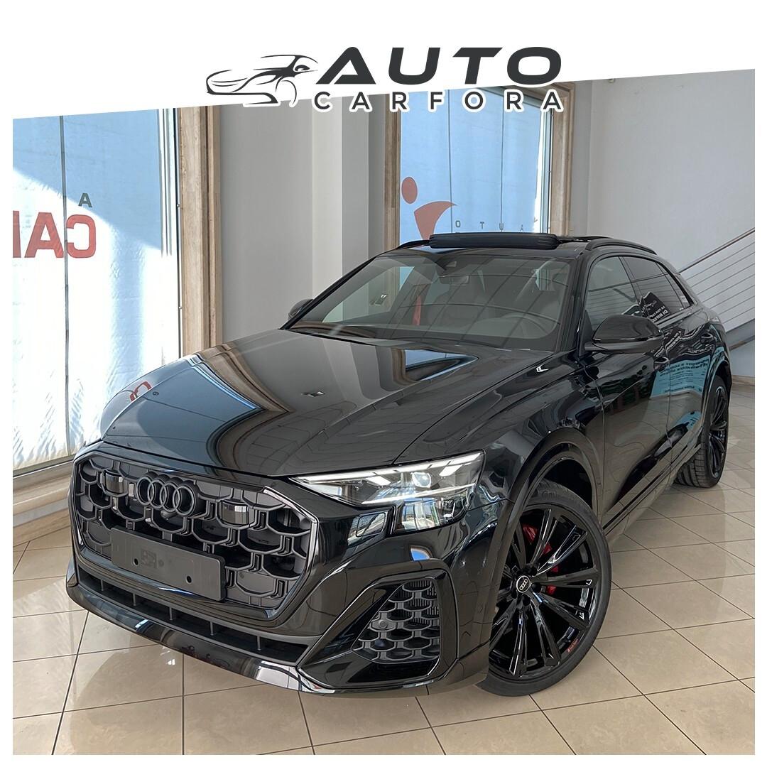 Audi Q8 50 TDI 286 CV blak line R23/TETTO/CUCUTURE IN ROSSO