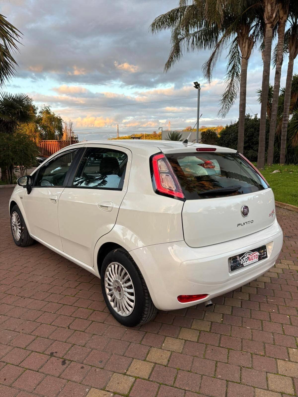 Fiat Punto 1.3 MJT II 75 CV 5 porte Street//